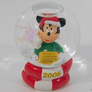 2006 Disney for JC PENNY Mini  2.25" Mickey Mouse Christmas Snow Globe
